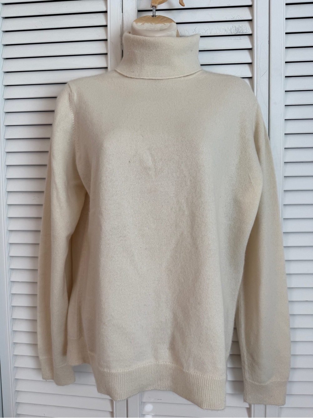 Vintage Brooks Brothers 100% Cashmere Turtleneck Sweater Cream Large Scotland